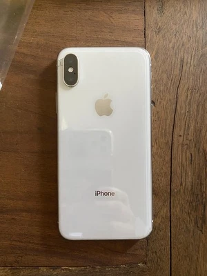Apple iPhone X - 256GB - Argento (Sbloccato) - Immagine 1 di 2