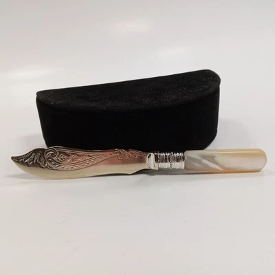 Antiguo cuchillo inglés de pescado/mantequilla con mango de madreperla EPNS Foto 1 de 4