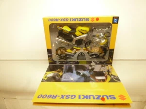 NEW RAY 53735 SUZUKI GSX-R600 - YELLOW+BLACK 1:12 - GOOD UNBUILT CONDITION IB - Imagen 1 de 5