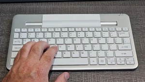 Acer Clavier Bluetooth Keyboard AKBR-131 - FREE SHIPPING! - Picture 1 of 5