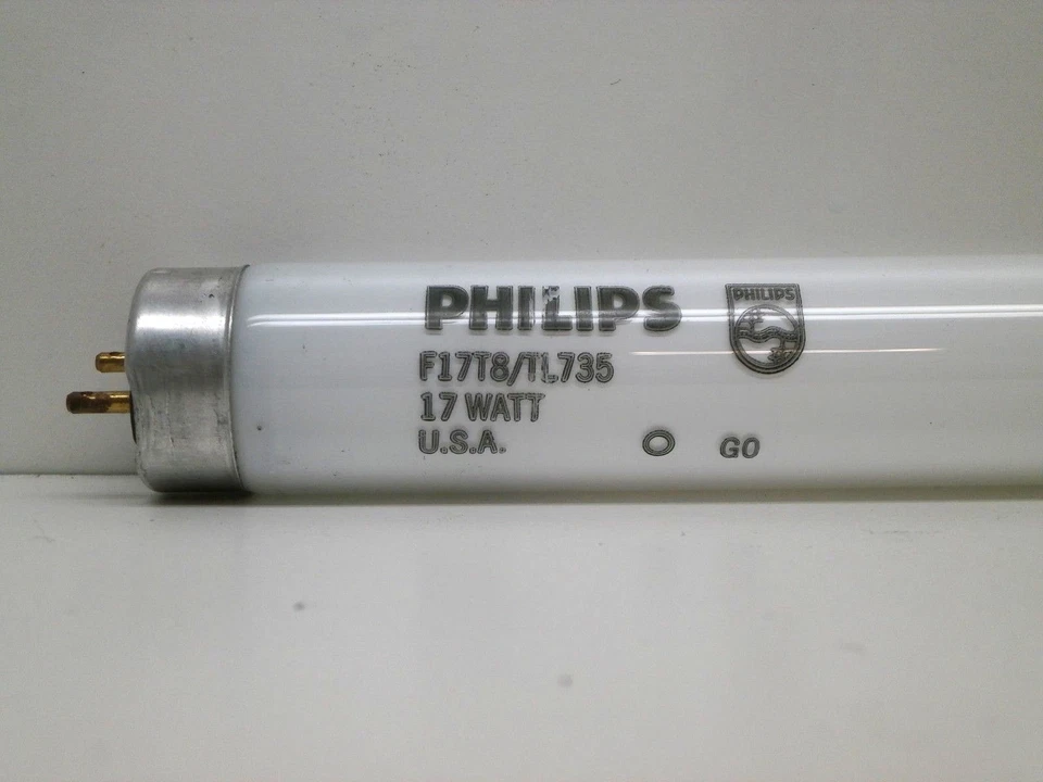 (3-Pack) Philips F17T8/TL735 Fluorescent Tube Lamp Light Bulb 3500K 24" - Image 1 of 1