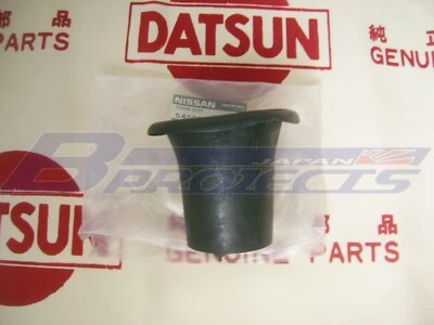 Cubierta antipolvo puntal DATSUN 1200 F genuina (se adapta a camión Nissan B110 B120 Sunny Ute) Foto 1 de 4