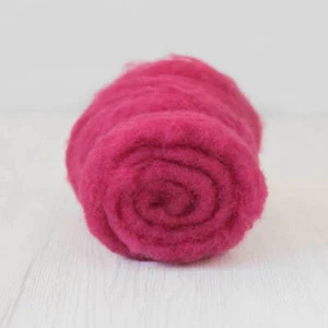 Carded Felt Wool Needle Felting Carded Batt Pink Orchid Maori DHG Raspberry - Picture 1 of 4