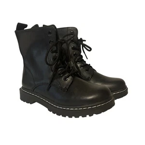 Torrid Stevie Lace Up Combat Boots NWT Black Womens Size 7 - Picture 1 of 8