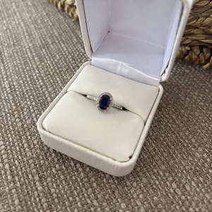 10k White Gold Ring With Blue Sapphire - Picture 1 of 5