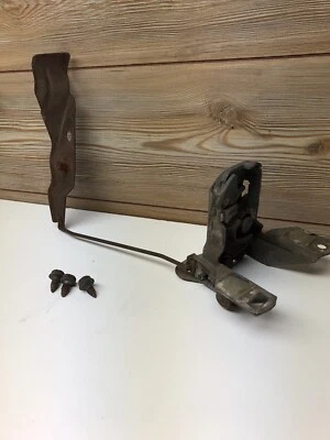 Buick Wildcat Electra 225 LeSabre 1966 OEM capó inferior pestillo palanca mango de liberación Foto 1 de 4