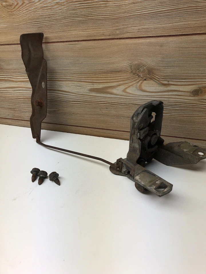 Buick Wildcat Electra 225 LeSabre 1966 OEM capó inferior pestillo palanca mango de liberación Foto 1 de 4