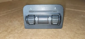 05-09 Subaru Legacy Outback Heated Seat Switch Control OEM - Picture 1 of 11