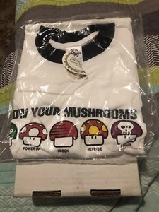 VINTAGE KNOW YOUR MUSHROOMS NINTENDO 2003 VIDEO GAME T-SHIRT XL NEW - Bild 1 von 1
