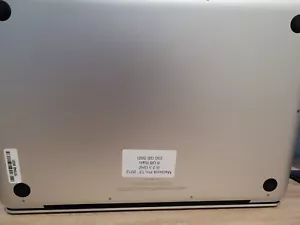 Macbook - Picture 1 of 7