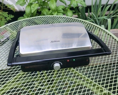 Sunbeam Panini Grill. Stainless Steel Electric Sandwich Maker Griddle CKSBPM5020 - Image 1 of 4