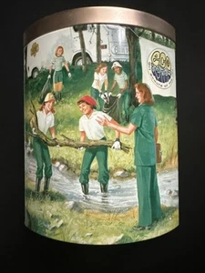 2005 Girl Scouts 1970's "The Girl Scout Promise " Tin Ashdon Farms #2 - Picture 1 of 11