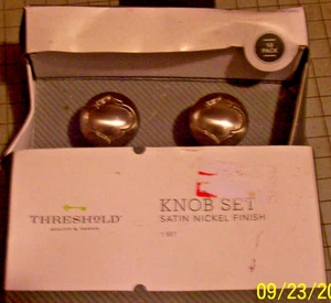 THRESHoLD Knopf-Set 10er-Pack Satin-Nickel neue Oberfläche in Box 085 03 2295 - Bild 1 von 11