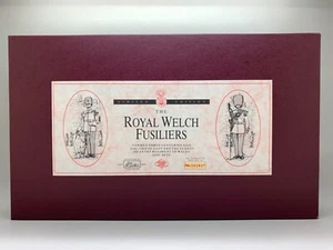 BRITAINS TOY SOLDATEN THE ROYAL WELCH FUSILIERS 10-TEILIGES SET 5191 54 MM - Bild 1 von 2