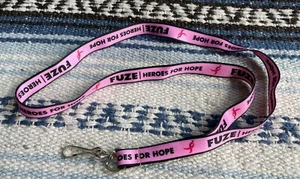 ✅ Gancho giratorio HÉROES PARA ESPERANZA Cordón de concientización sobre el cáncer de mama rosa - Imagen 1 de 7