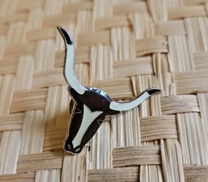 Vintage Longhorn Cow Bull Lapel Hat Pin 1.5" Horn Width Metal Enamel - Picture 1 of 3