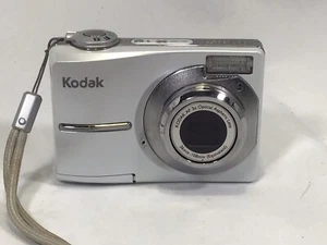 Kodak EasyShare C613 6.2MP Digital Camera Silver For Parts or Repair no power - Picture 1 of 6