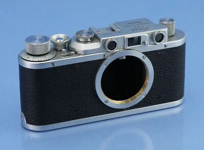 LEICA LEITZ II (MODEL D) LYKAN RANGEFINDER CAMERA BODY. RARE SILVER CHROME NICE - Image 1 of 4