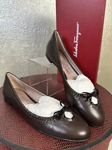 NIB Ladies SALVATORE FERRAGAMO Dark Brown Leather Flats Shoes Never Worn 9 AA - Picture 1 of 8
