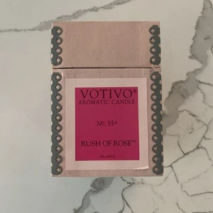 Votivo Rush Of Rose No. 55 A Aromatische Kerze 6,8oz 193g 50-60 Stunden Wachsglas - Bild 1 von 9