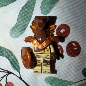 LEGO Ninjago Minifigure: Pyro Slayer - Set 70674 - Picture 1 of 2