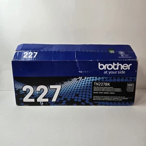 Brother TN-227BK Schwarze Tonerkassette mit hoher Kapazität offene Verpackung - Bild 1 von 7