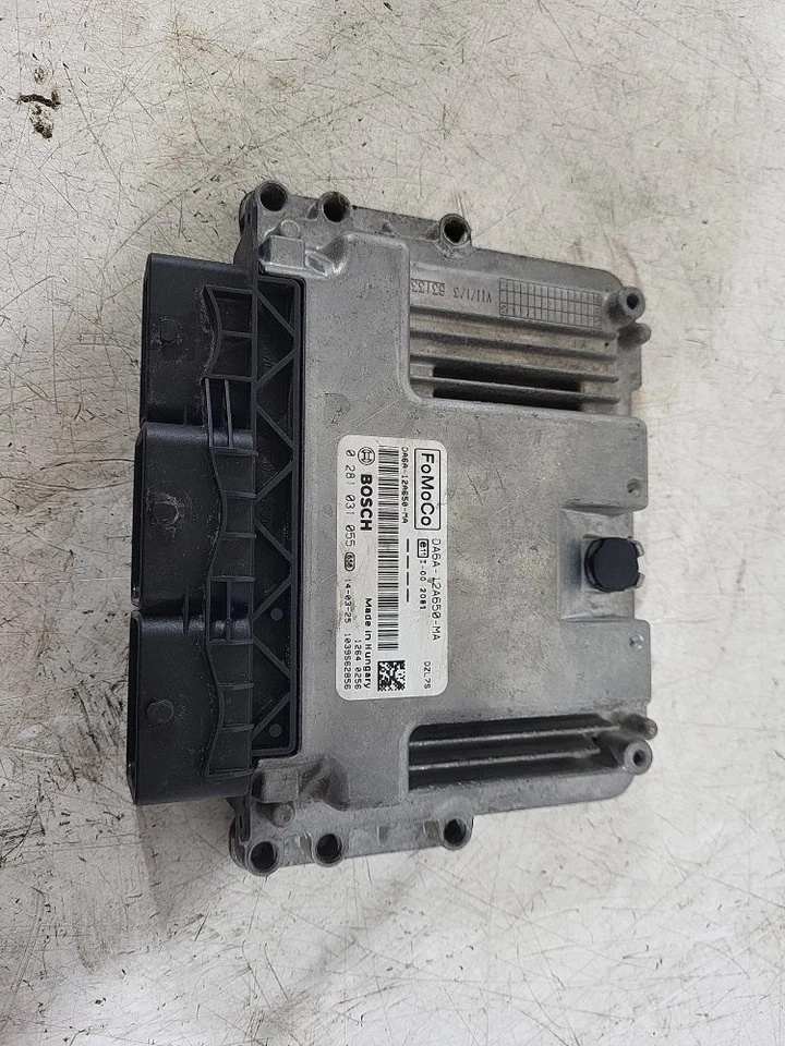 Ford Fiesta Mk7.5 TSCI 5 portas 2012-2017 Ecu (motor) UGJC DA6A-12A650-MA M83 - Imagem 1 de 4