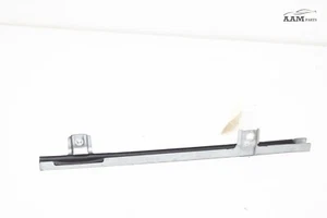 2019-2023 VOLVO VNL 760 D13 FRONT LEFT SIDE DOOR WINDOW GLASS CHANNEL GUIDE OEM - Picture 1 of 4