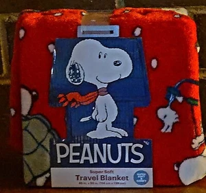 PEANUTS SNOOPY RED CHRISTMAS SUPER SOFT TRAVEL BLANKET 45" X 55" - BRAND NEW - Picture 1 of 4