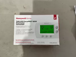 Honeywell TH6110D1021 FocusPro Programmable Digital Thermos - Picture 1 of 1