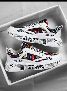 Random Letter Graffiti Lace Up Low Top Sneakers For Men Or Women Size 8 - Picture 1 of 13