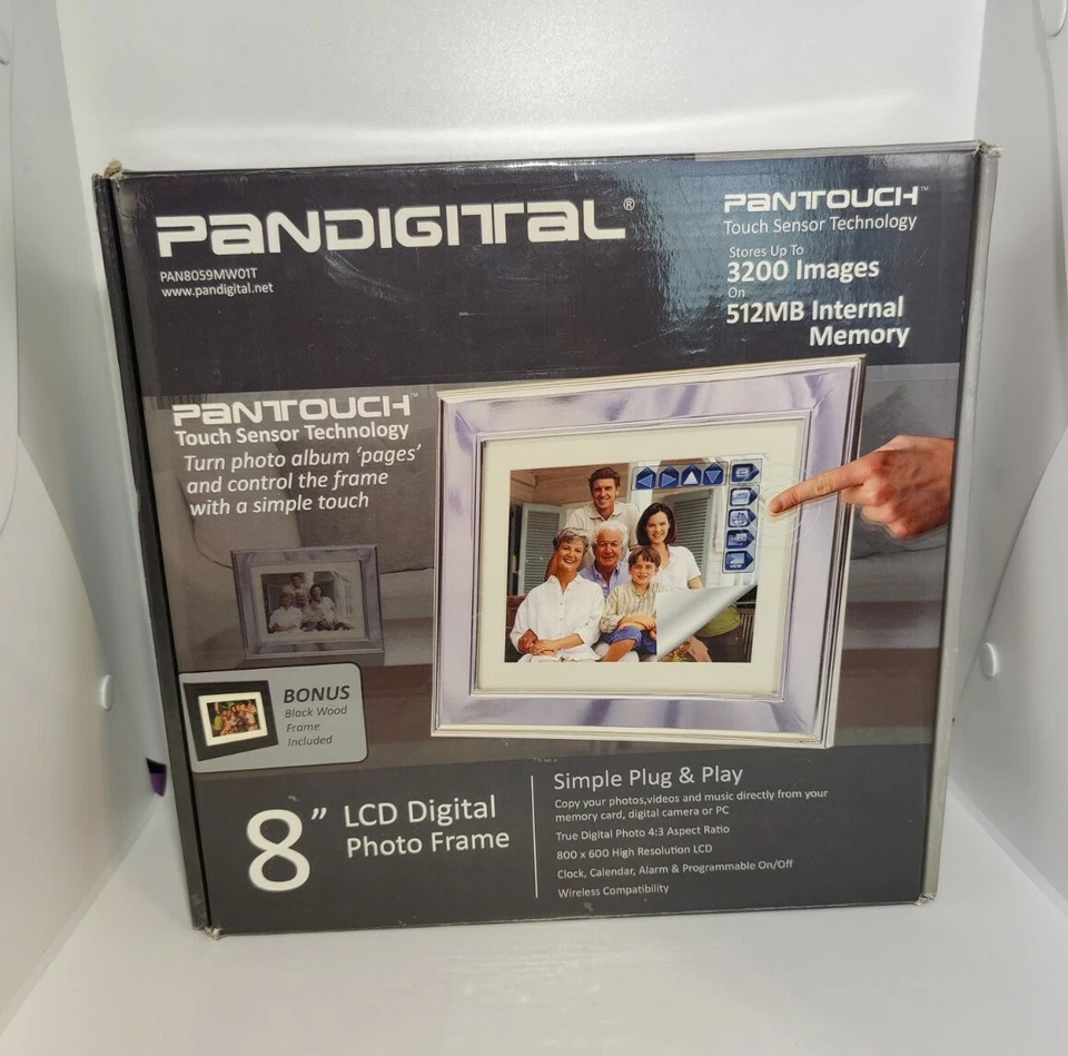 Pandigital 8" LCD Digital Photo Frame 800x600 512MB On/Off Alarm 4:3 PAN8002W02T - Image 1 of 4