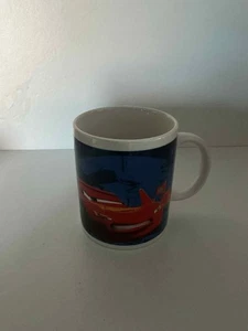 Taza de café de cerámica de Disney CARS Drift Lightning McQueen etiquetas unidas - Imagen 1 de 4