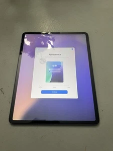 iPad Pro 12.9 3rd Generation (for Parts Only) - Photo 1/11