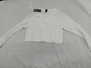 Wild Fable T shirt Womens XS extra small white Crop Long Sleeve V-Neck Top - Picture 1 of 8