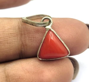 Ciondolo vintage in argento tibetano a forma di trilione di pietre preziose c... - Foto 1 di 9