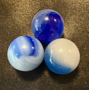 TRIO OF AKRO AGATE PATCH MARBLES .63" .64" .64" - Picture 1 of 5