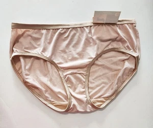 3 Vanity Fair Illumination Hipster Panty Rose Beige 18107 Sz 7/L - NWT - Picture 1 of 1