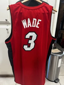 Dwyane Wade Reebok Jersey Miami Heat Red Sewn Authentic Vintage Size 52 - Picture 1 of 5