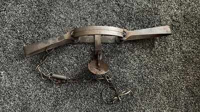 Oneida Victor Double Long Spring Trap with Drowning lock - Image 1 of 4