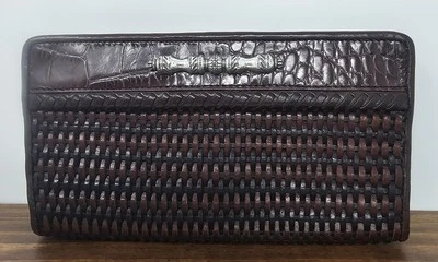 Cartera plegable de cuero tejido marrón y negro Brighton con detalle plateado 7"x4" Foto 1 de 4