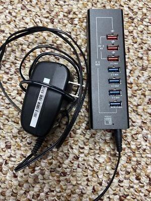 Powered USB Hub Unibody Aluminum with 4 USB 3.0 Ports, 3 Charging Ports - Image 1 of 2