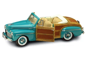 1946 FORD SPORTSMAN WOODY GREEN 1:18 DIECAST MODEL CAR BY ROAD SIGNATURE 20048 - Picture 1 of 6