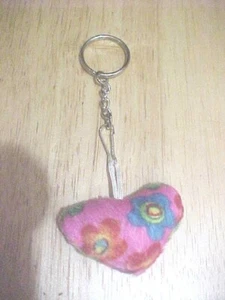 Pink Floral Cloth Heart Shaped Key Chain 1990"s True Vintage Book bag purse belt - Picture 1 of 4