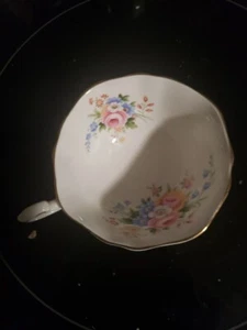 Roslyn England Fine Bone China Tulip Floral Teacup. - Picture 1 of 5