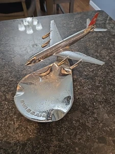 CENICERO AVIÓN CROMADO VINTAGE SWISSAIR DC8 SOBRE BASE MÓVIL BUHLER 6491 - Imagen 1 de 8