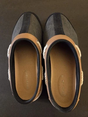 ZUECOS EASY SPIRIT TRAVELPORT 19 MUJER TALLA 6 1/2 CON AZUL/BRONCEADO (USADOS EN EXCELENTE ESTADO) Foto 1 de 4