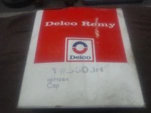 1958-74 Buick, Chevrolet, Olds, Pontiac V8 Distributor Cap NOS # 1971244 - Picture 1 of 8