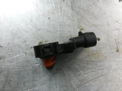 Manifold Absolute Pressure MAP Sensor From 2005 GMC Envoy  4.2 - Image 1 of 4
