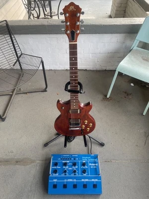 Roland GR-300 Guitar Synthesizer & Roland G-303 Guitar Synthesizer Controller - Image 1 of 4